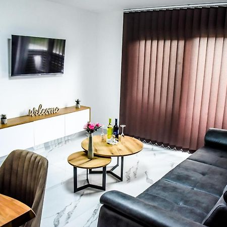 Luxury Villa M&B Тузла Екстериор снимка