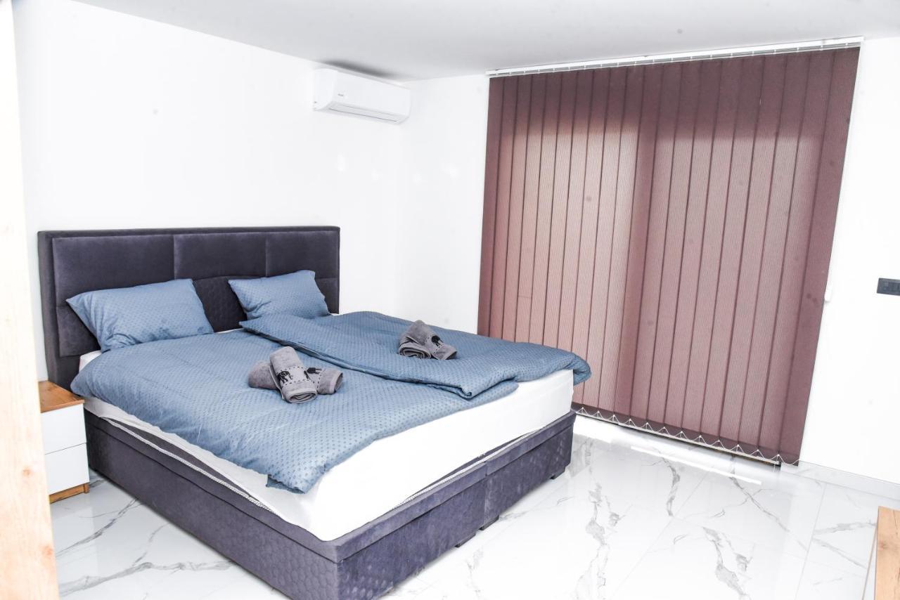 Luxury Villa M&B Тузла Екстериор снимка