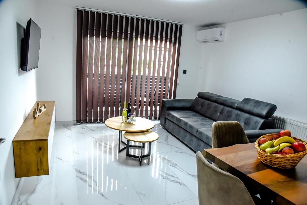 Luxury Villa M&B Тузла Екстериор снимка