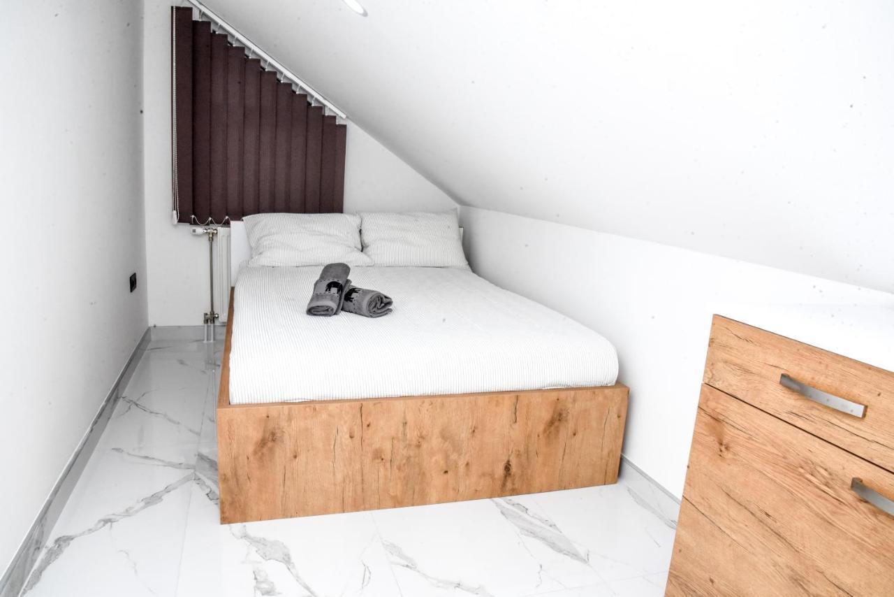 Luxury Villa M&B Тузла Екстериор снимка