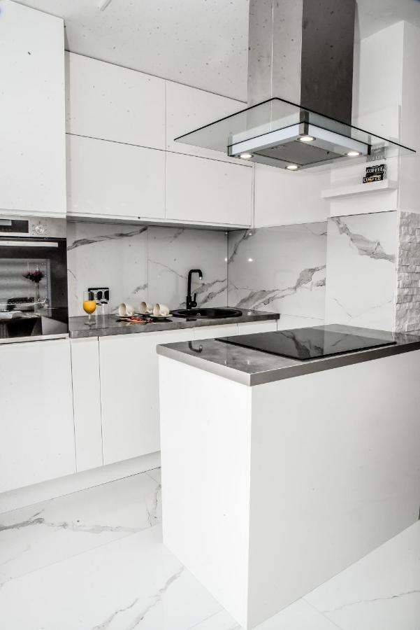 Luxury Villa M&B Тузла Екстериор снимка