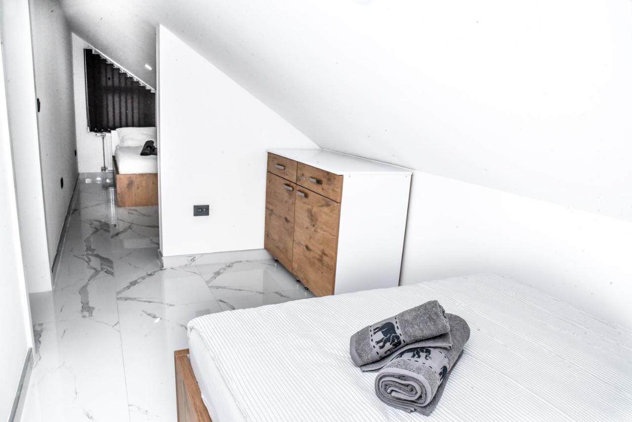 Luxury Villa M&B Тузла Екстериор снимка